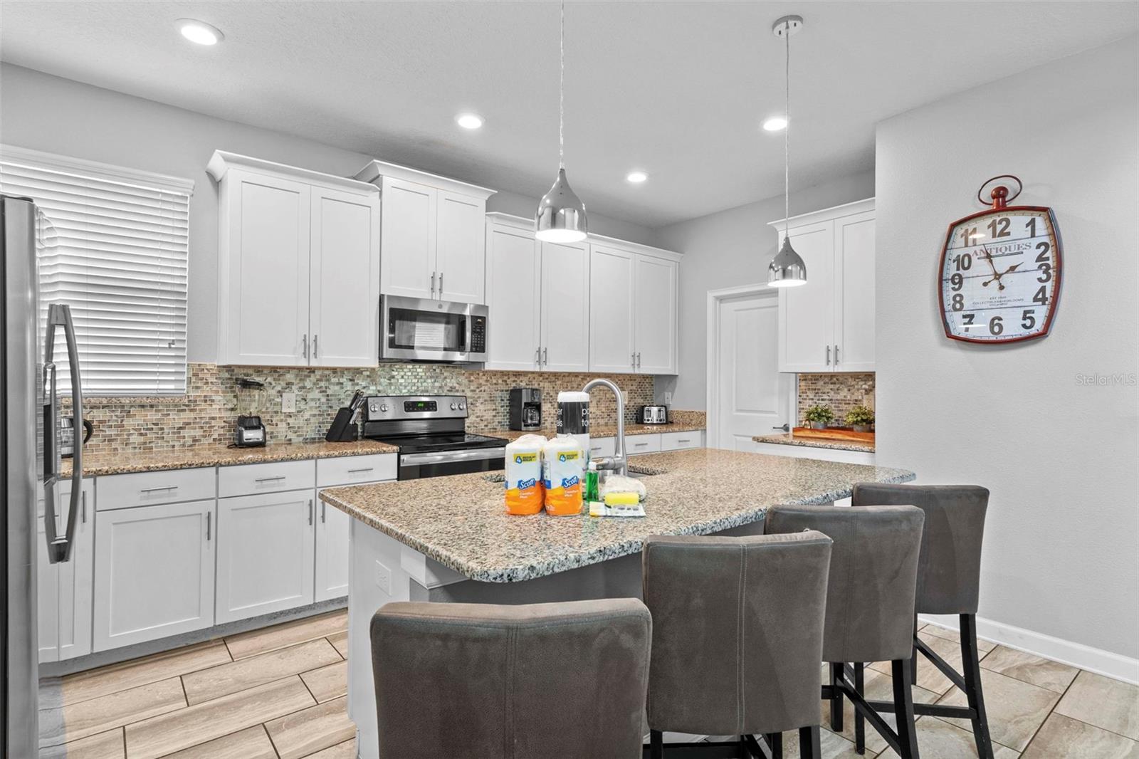 STOREY LAKE - Residential