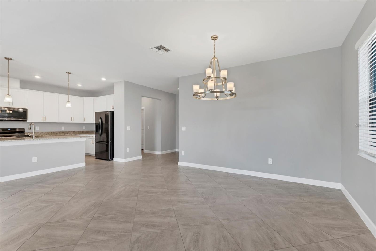 LORRAINE LAKES PH I - Residential