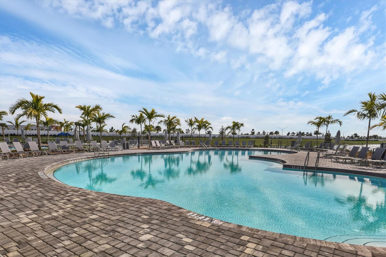 LORRAINE LAKES PH I - Residential