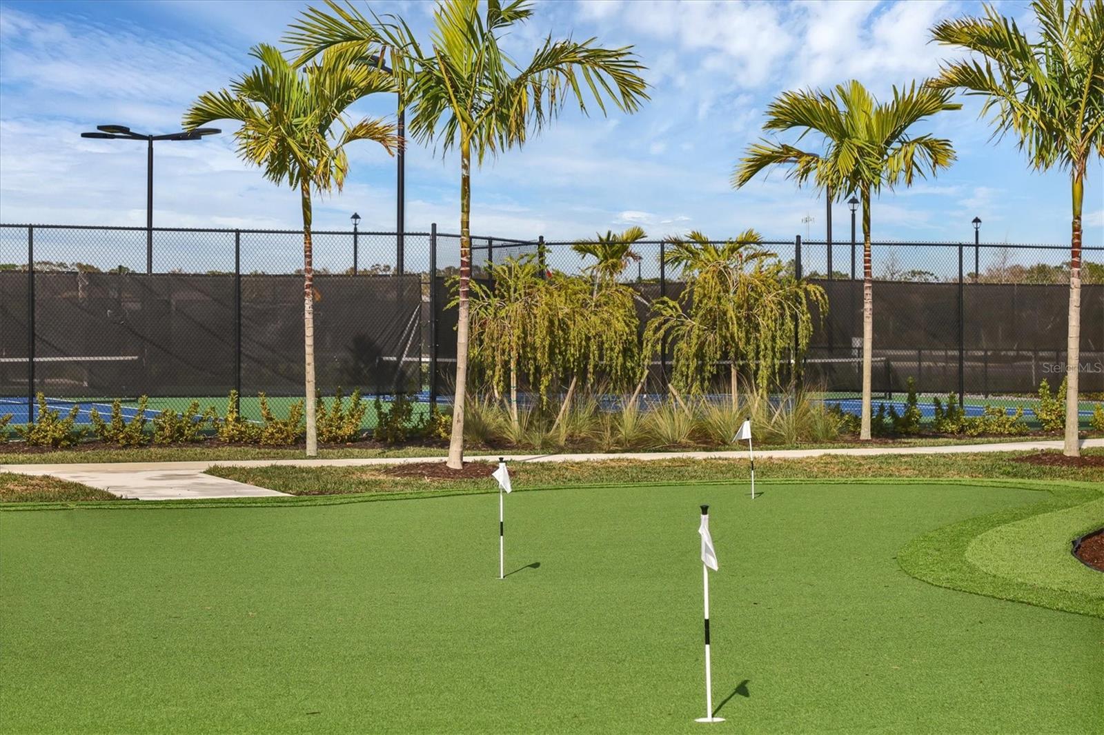 LORRAINE LAKES PH I - Residential