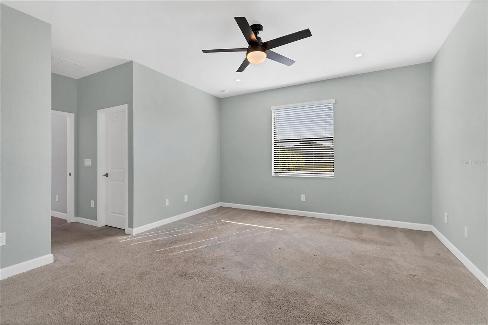 LORRAINE LAKES PH I - Residential