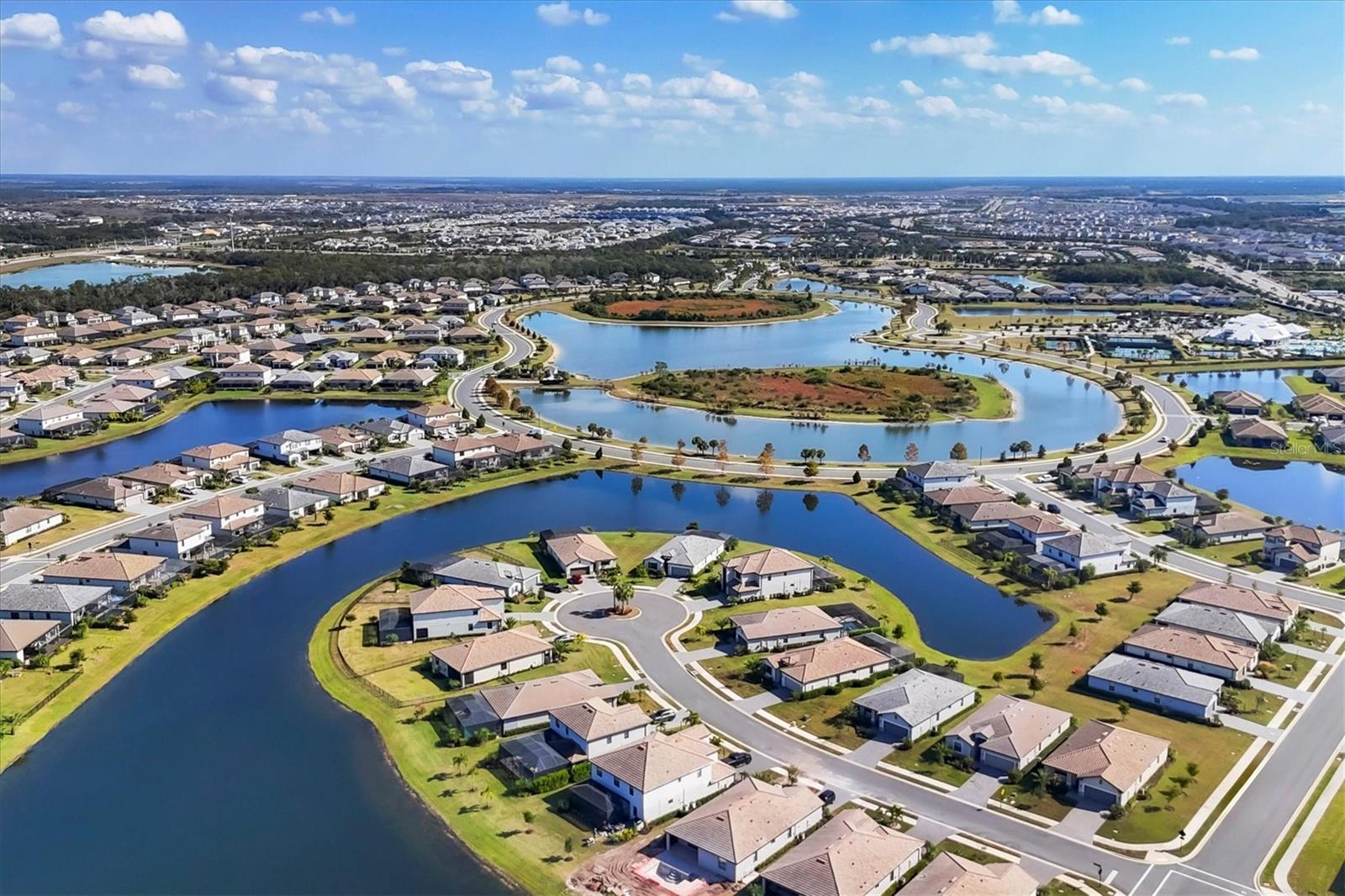 LORRAINE LAKES PH I - Residential