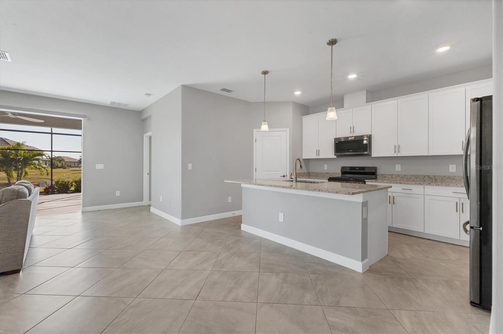 LORRAINE LAKES PH I - Residential