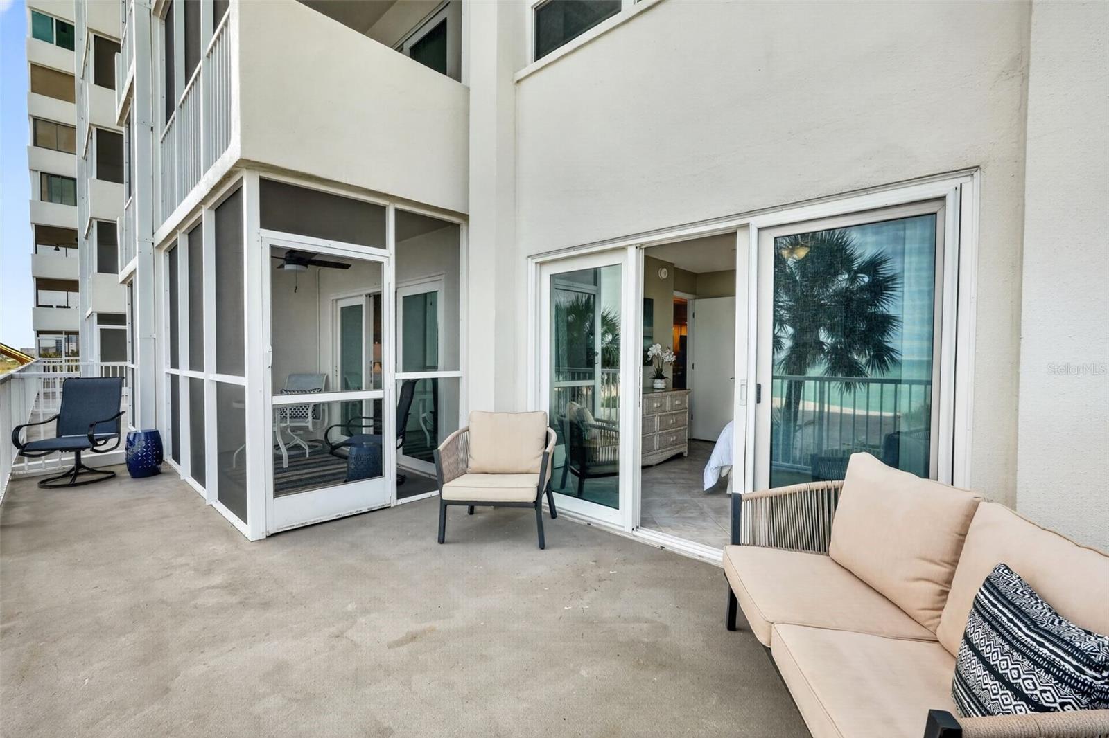VENICE SANDS - Residential