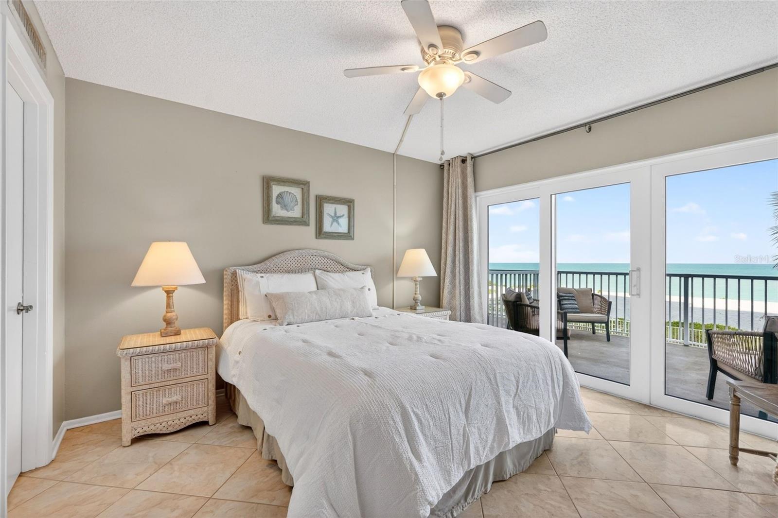 VENICE SANDS - Residential