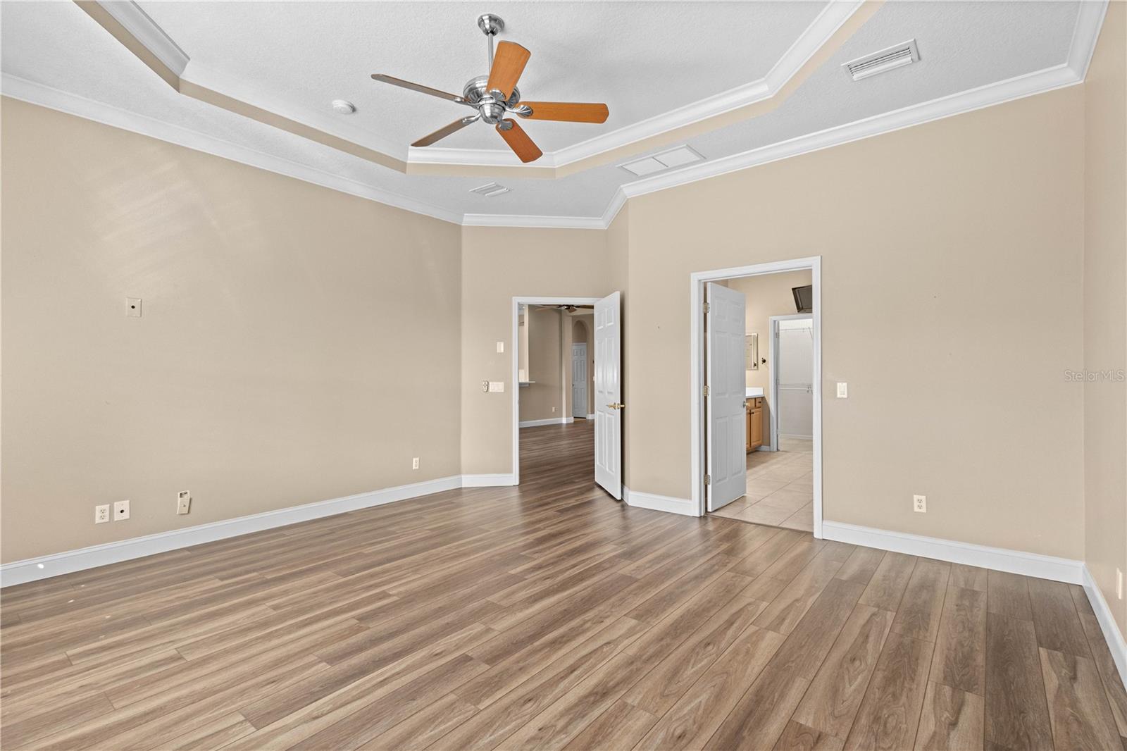 PALMA SOLA TRACE - Residential