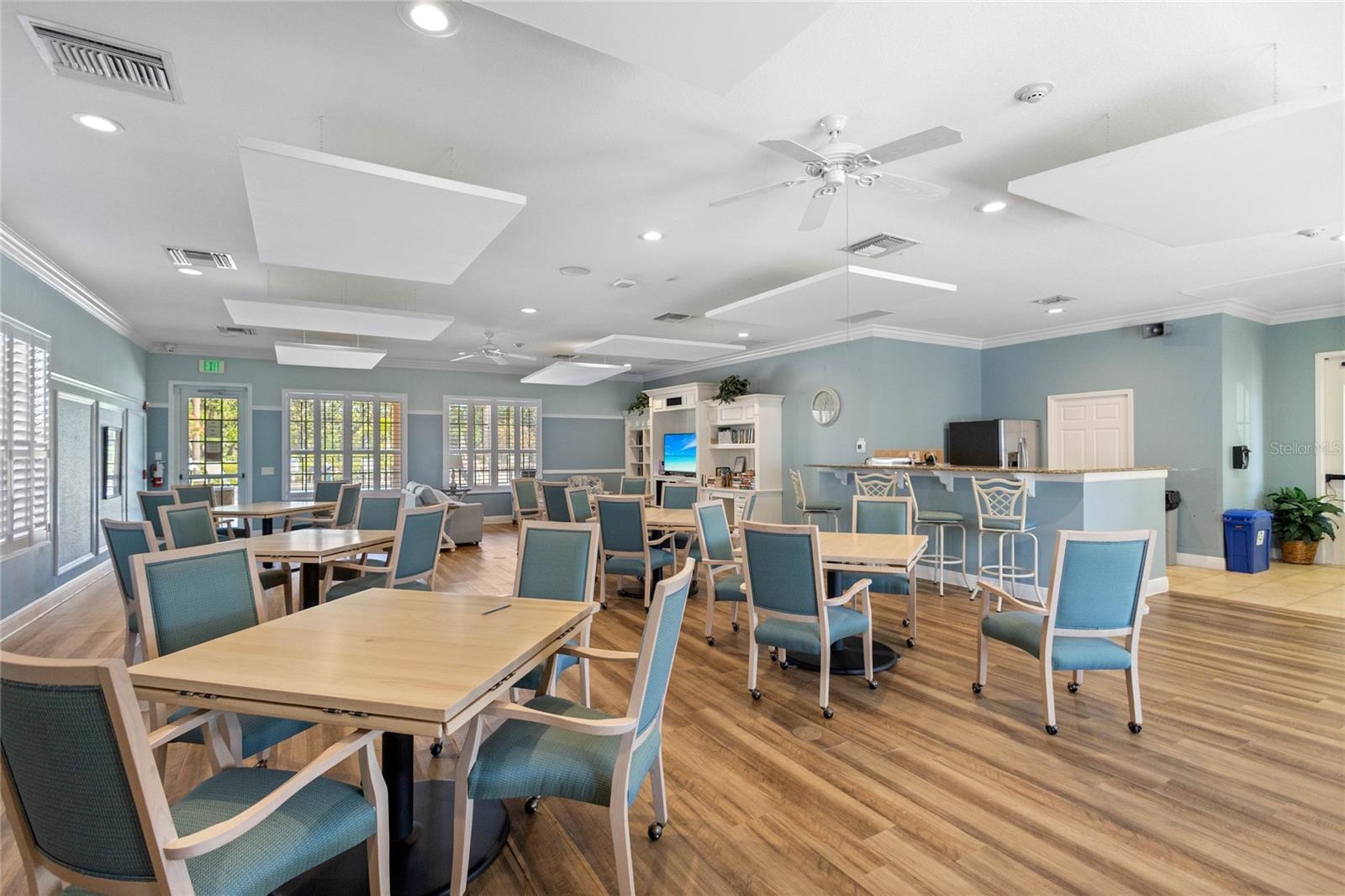 PALMA SOLA TRACE - Residential