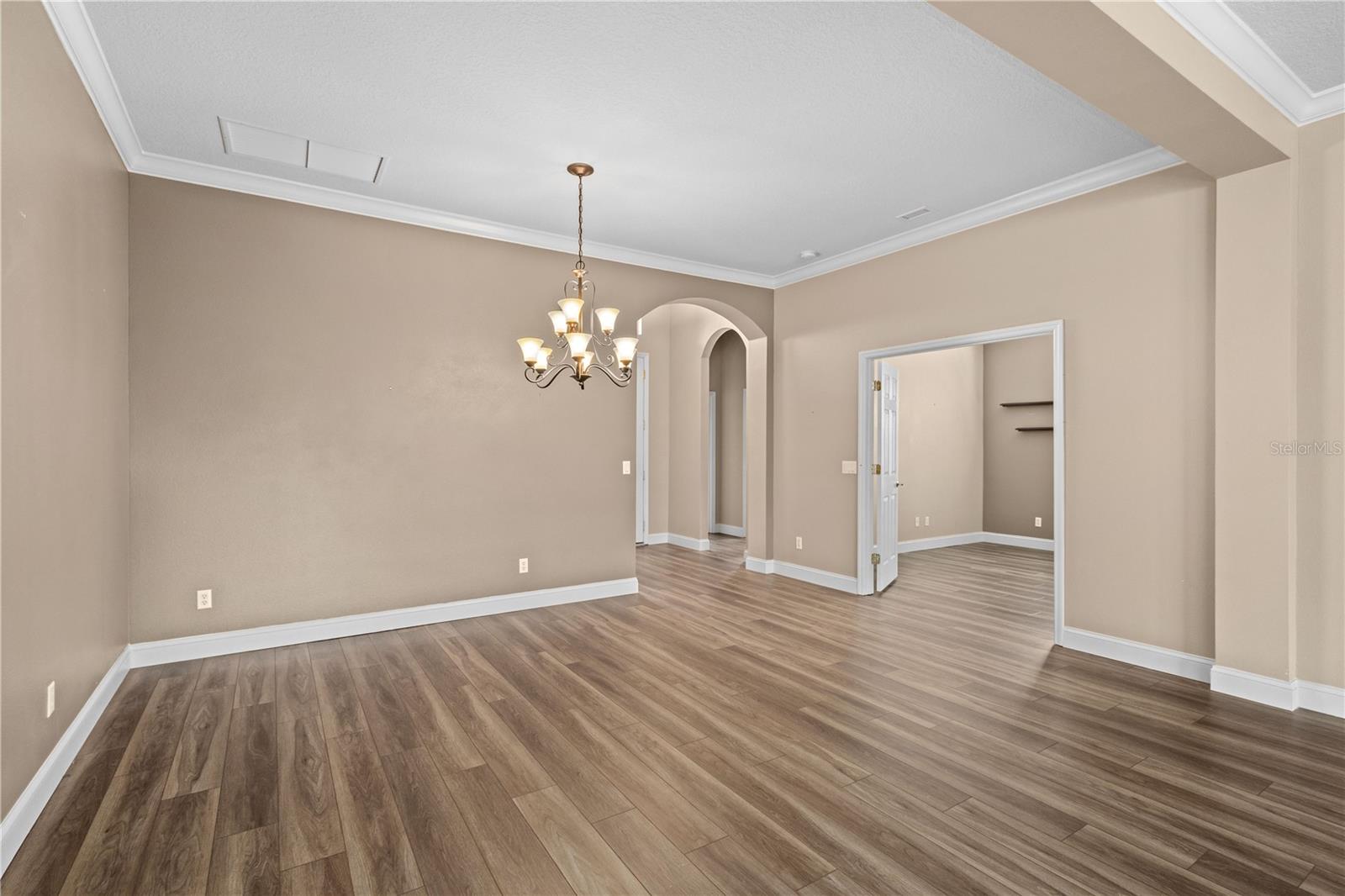 PALMA SOLA TRACE - Residential