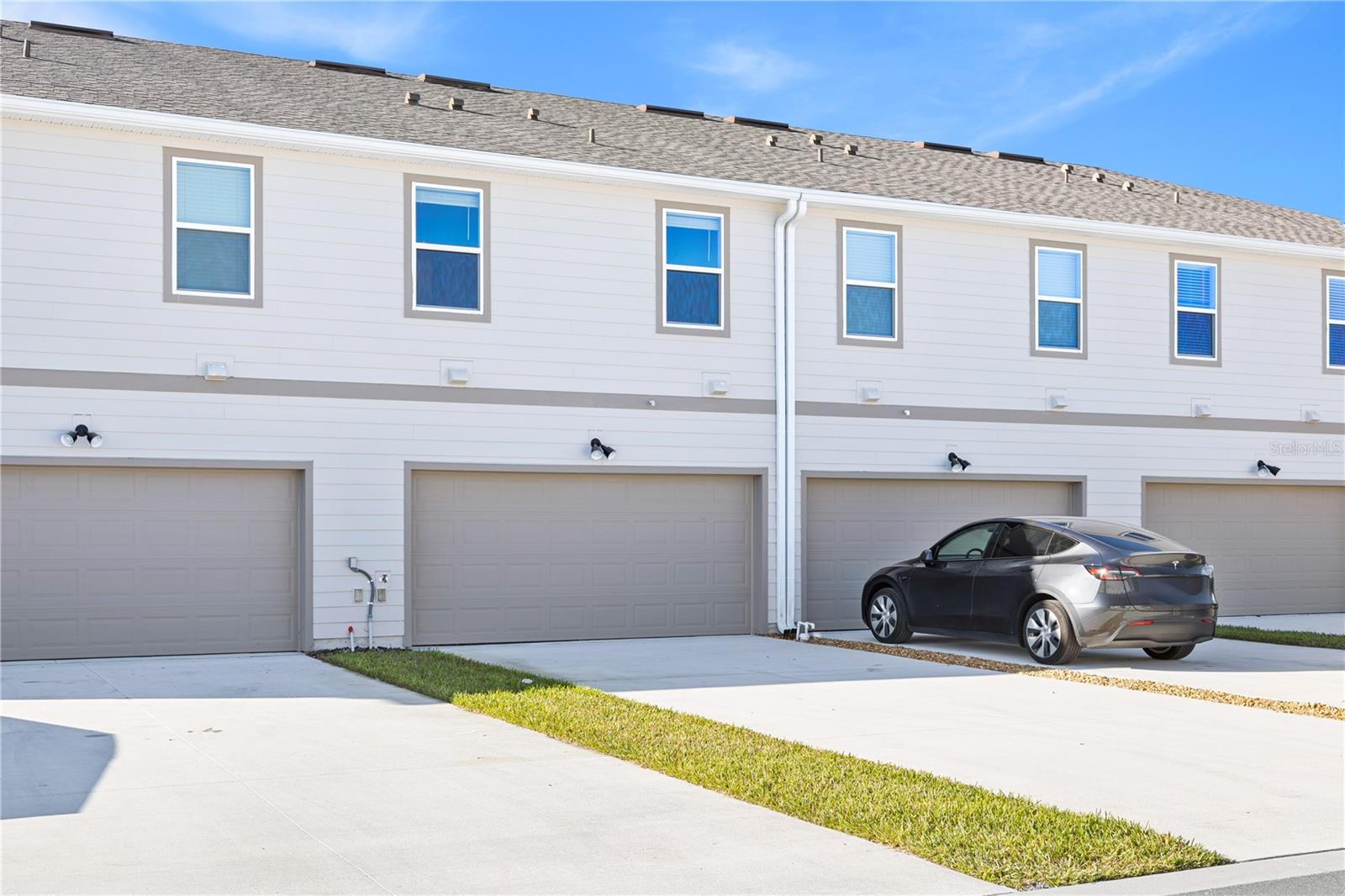 SILVERLEAF OAKS - Residential Lease