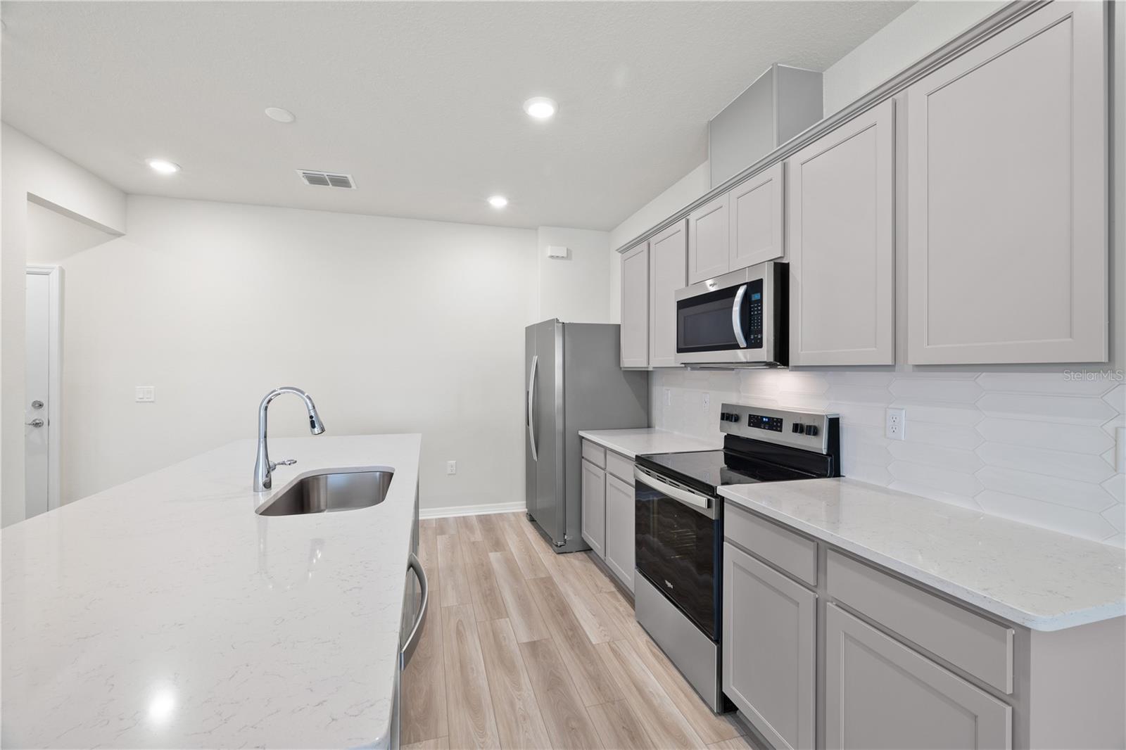 SILVERLEAF OAKS - Residential Lease