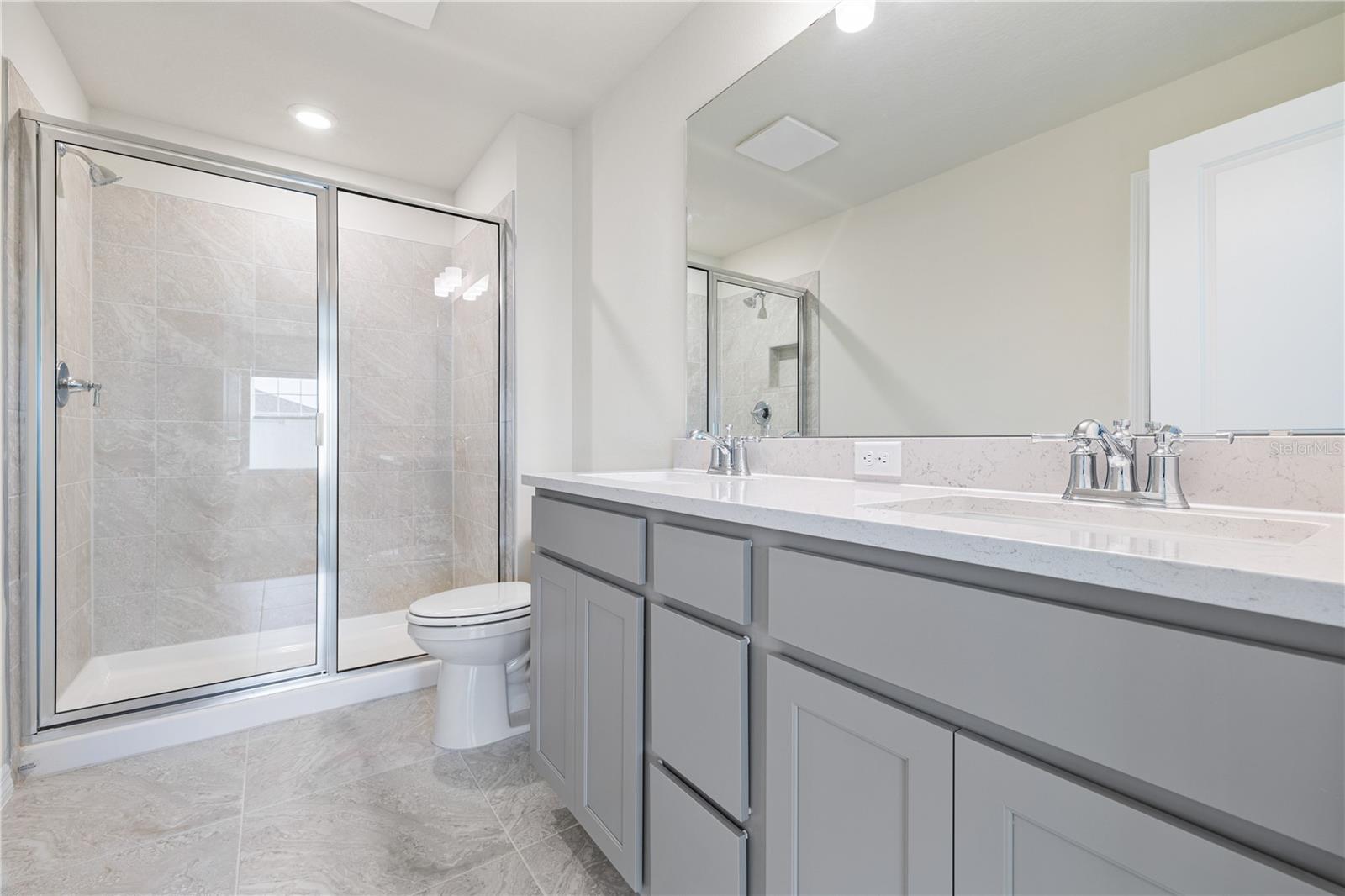 SILVERLEAF OAKS - Residential Lease