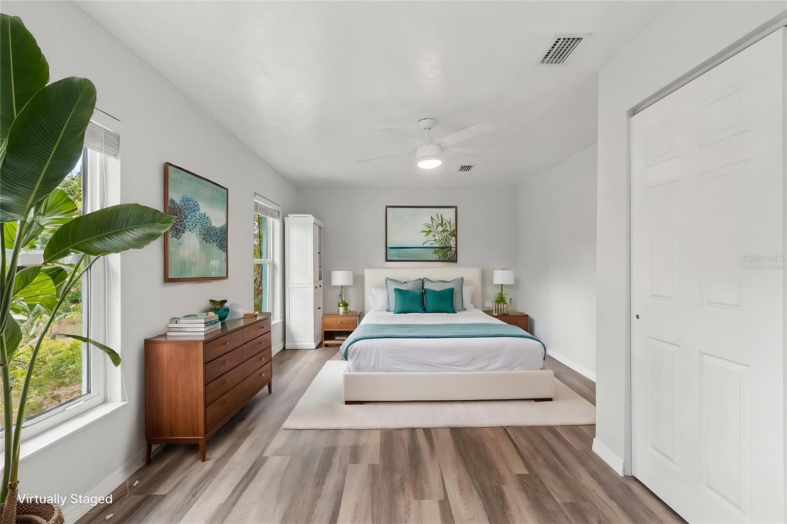 VENICE GARDENS - Residential