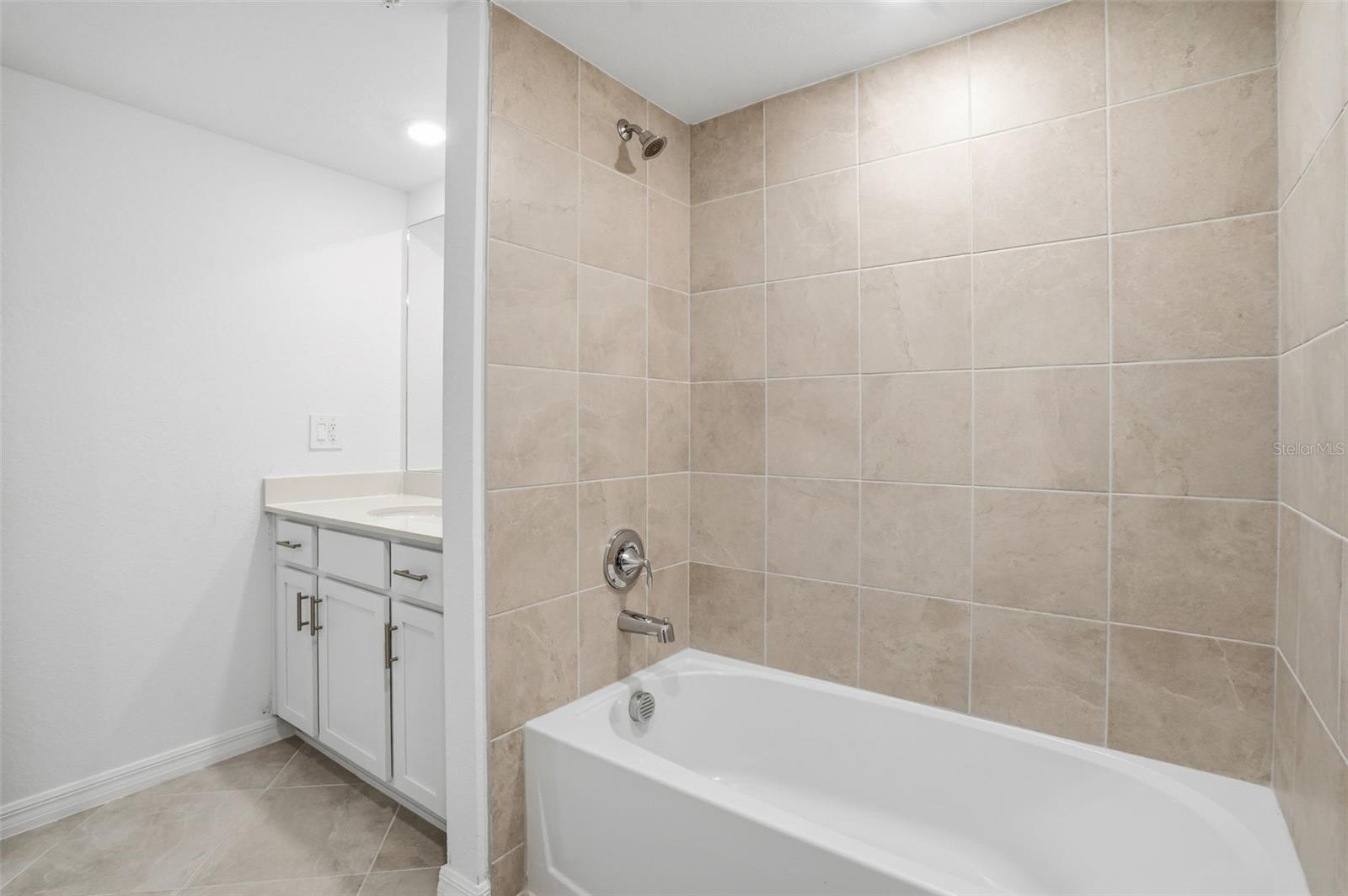 LEGENDS COVE - Residential