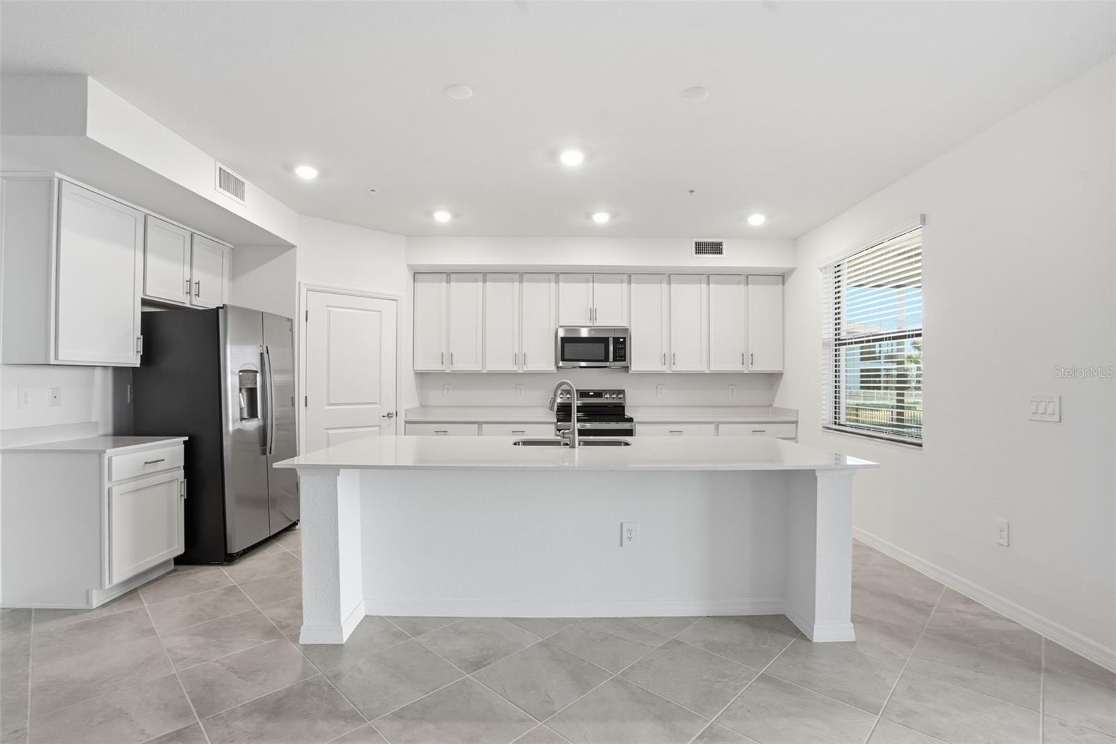 LEGENDS COVE - Residential