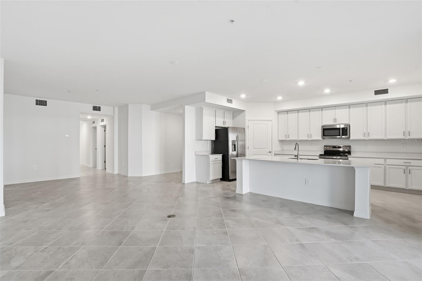 LEGENDS COVE - Residential