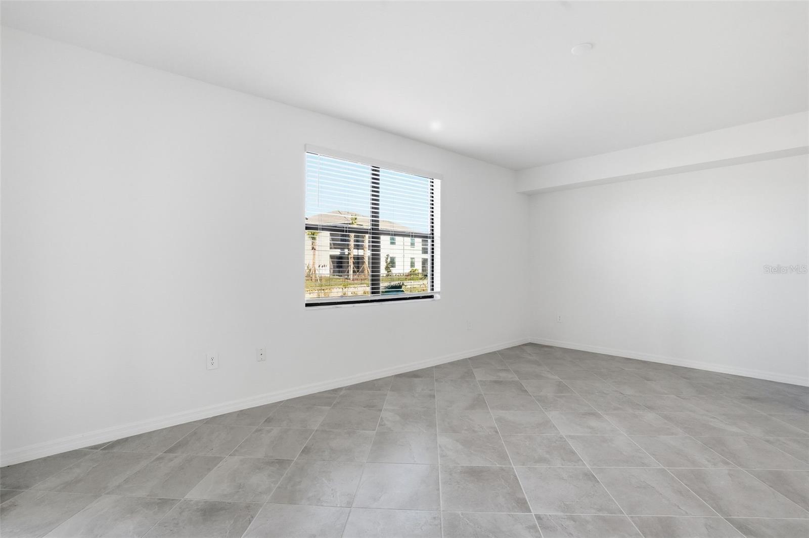 LEGENDS COVE - Residential