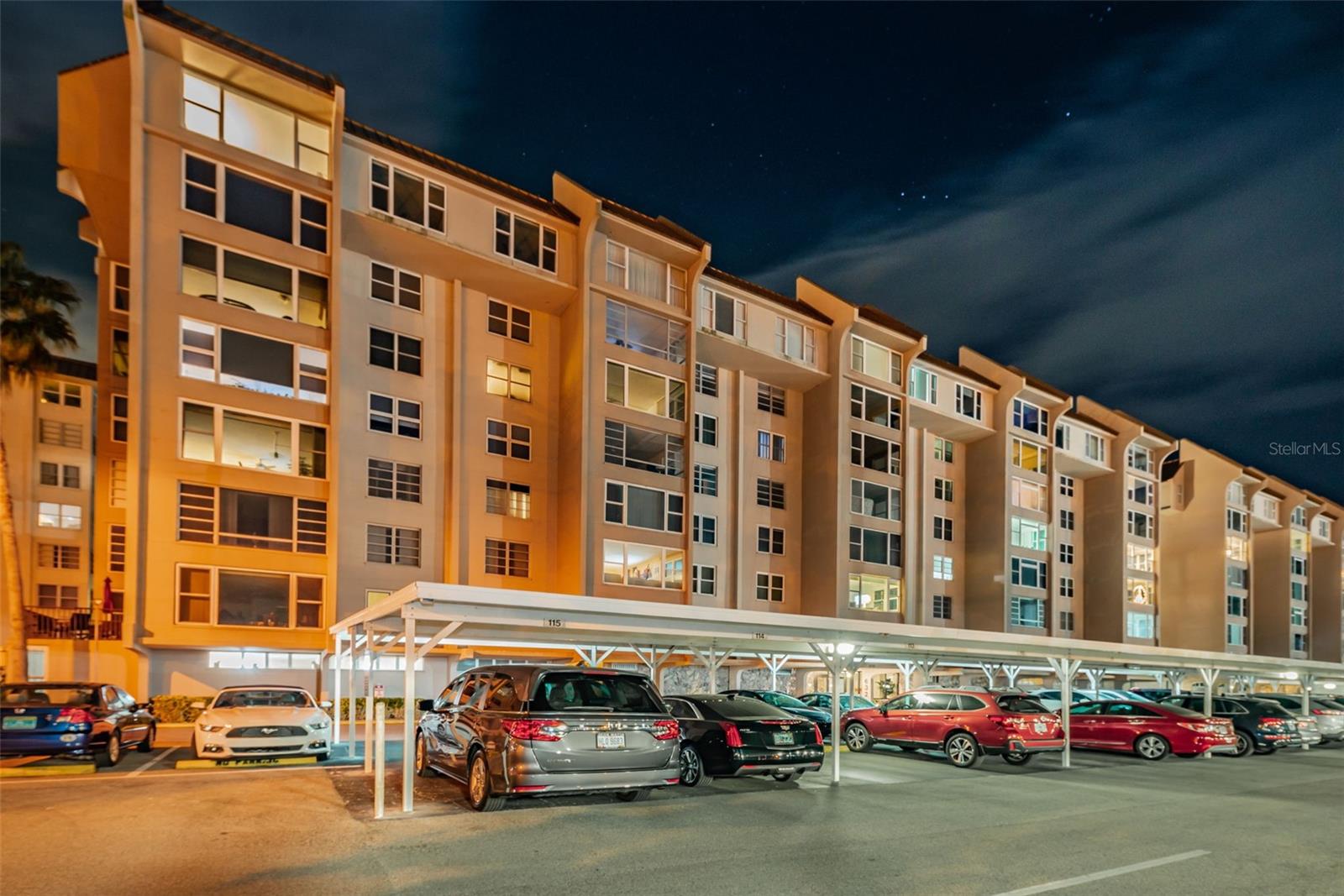 EDGEWATER ARMS 3RD CONDO - Residential