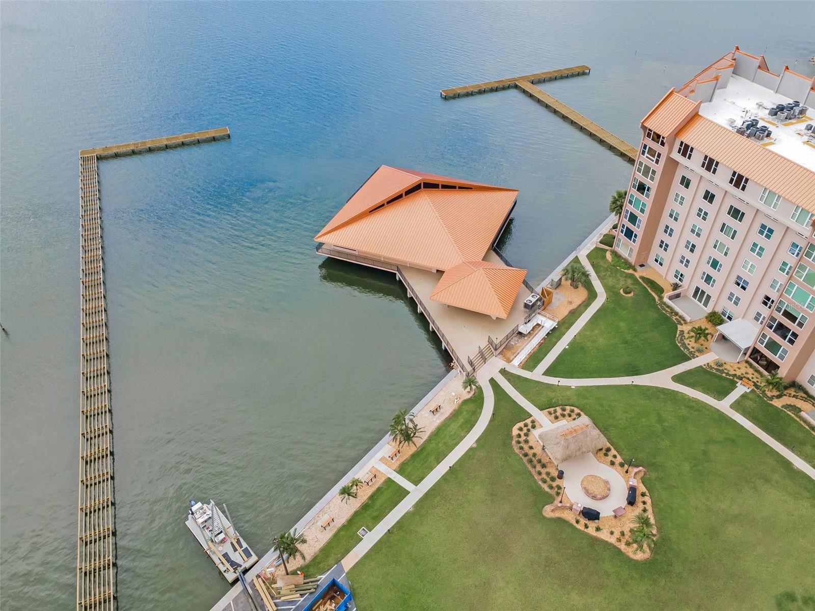 EDGEWATER ARMS 3RD CONDO - Residential