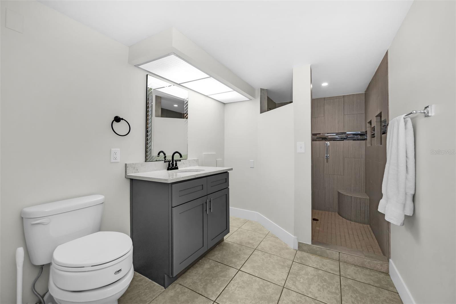 EDGEWATER ARMS 3RD CONDO - Residential