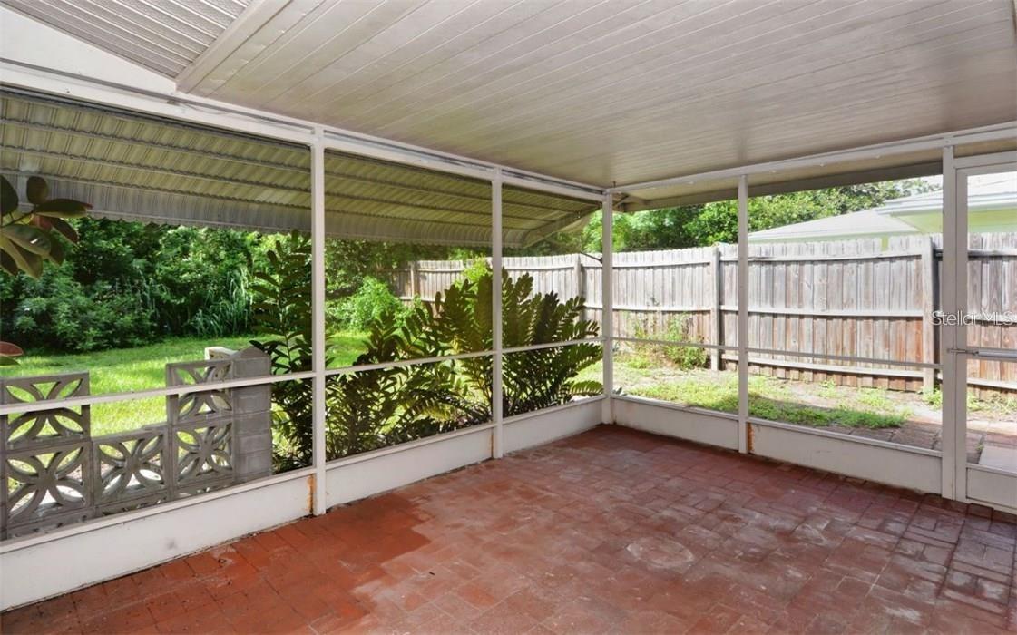 SUNNYSIDE PARK - Residential