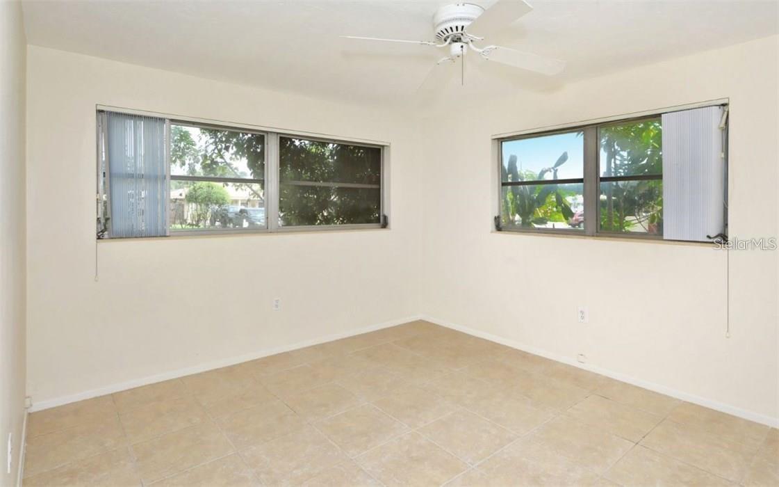 SUNNYSIDE PARK - Residential