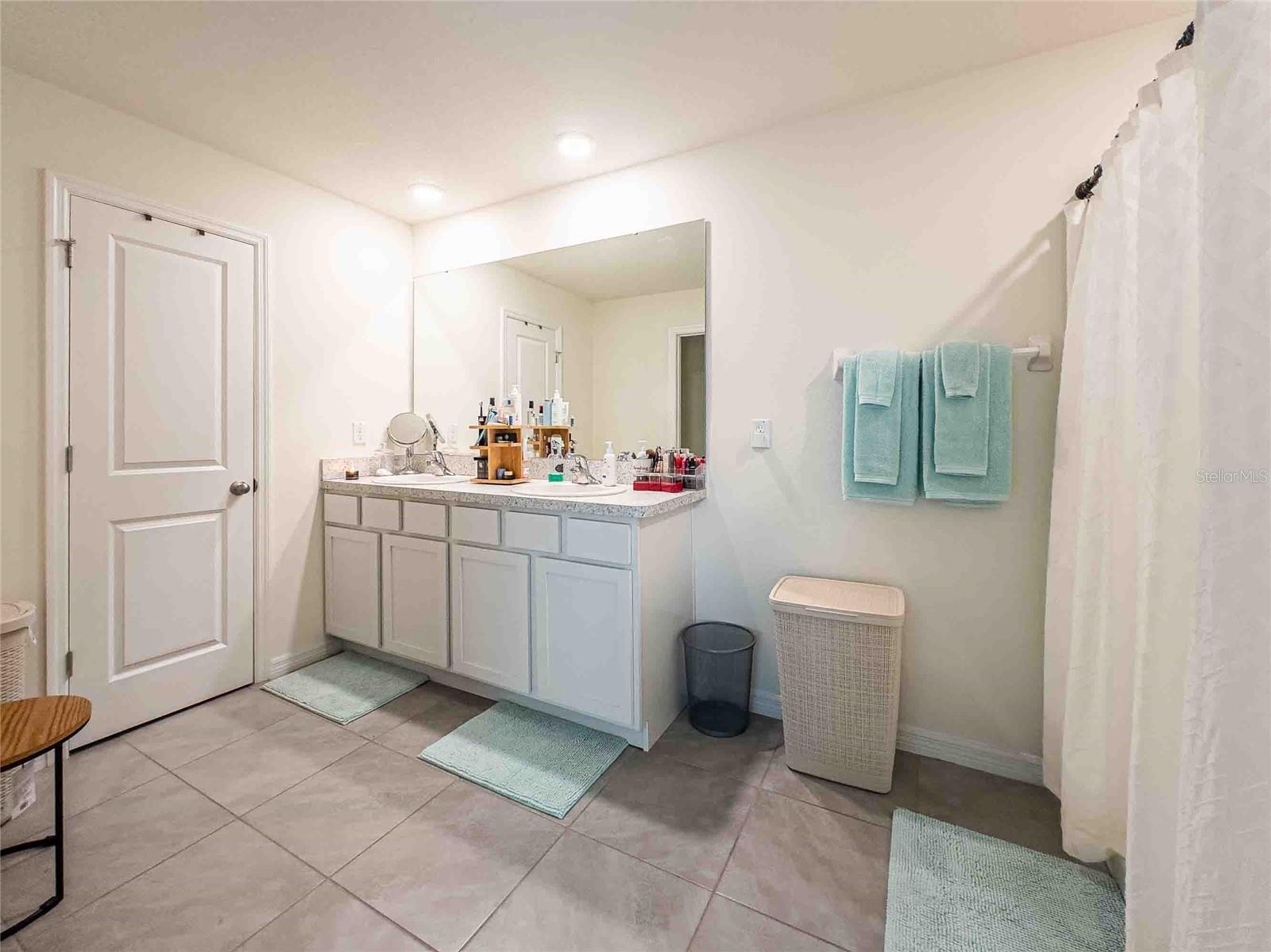 RIDGEWOOD - Residential