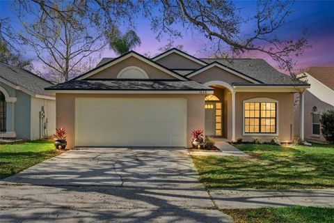 Photo of 1046 Whittier Circle, Oviedo, FL 32765 (MLS # O6391357)