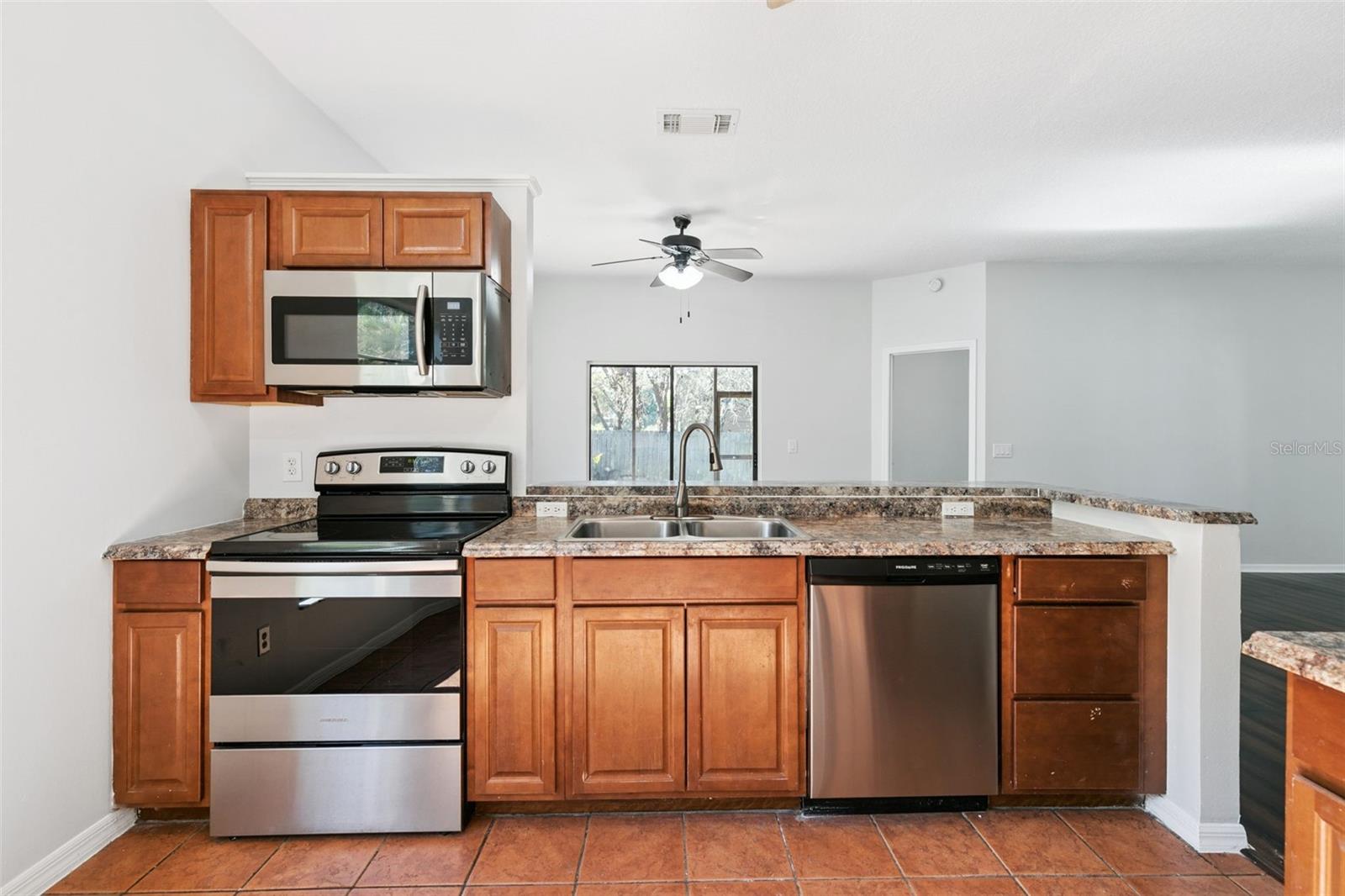 ALAFAYA WOODS PH 5 - Residential