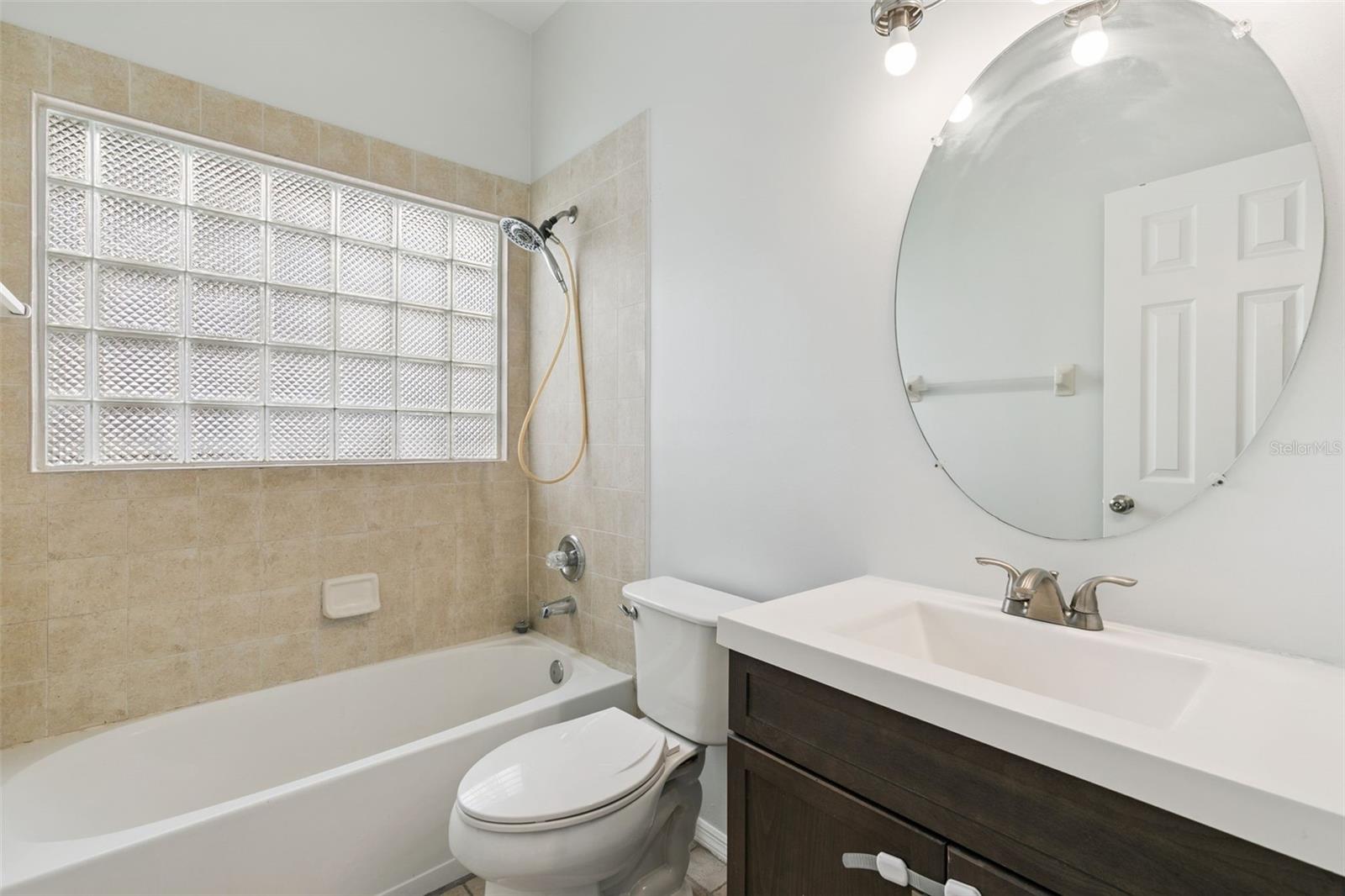 ALAFAYA WOODS PH 5 - Residential