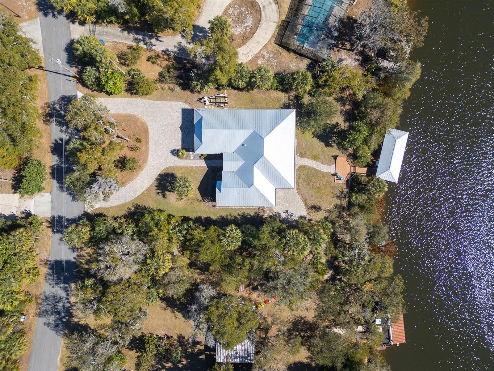 BONKS LANDING - Residential