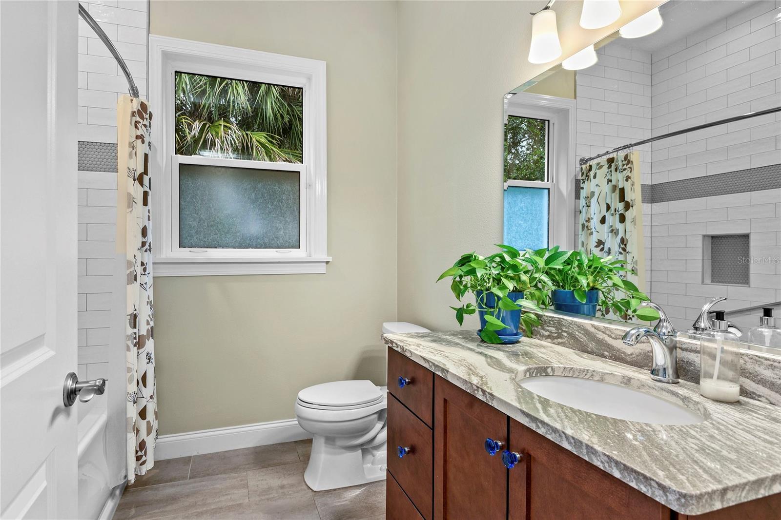 BONKS LANDING - Residential