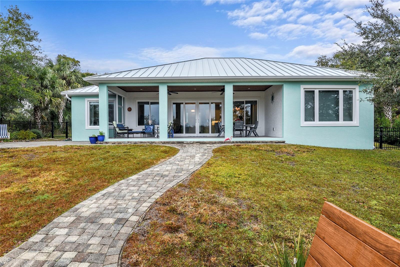 BONKS LANDING - Residential