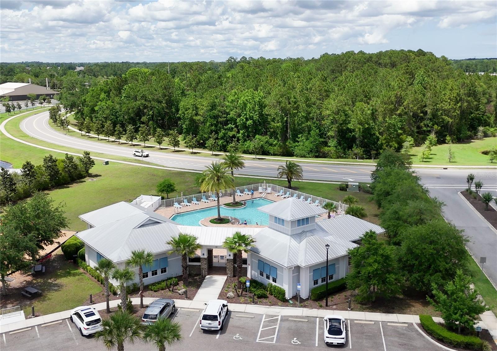 TREATY OAKS - Residential