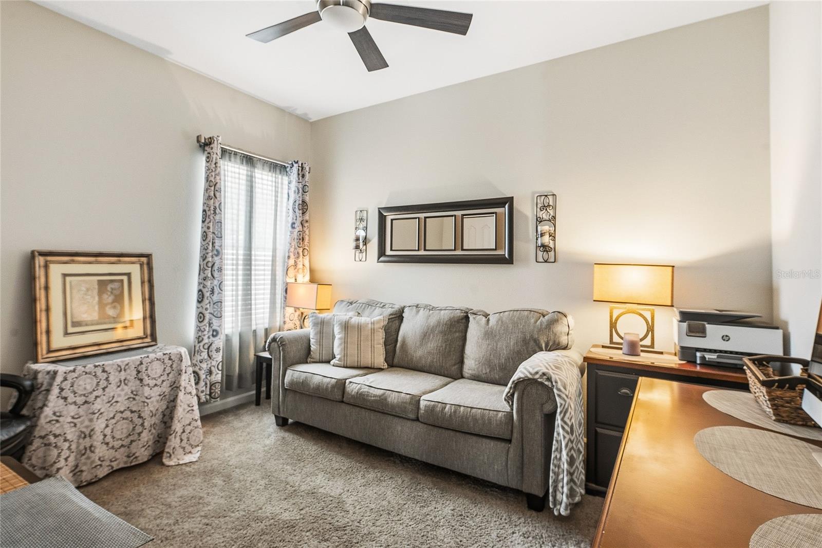 TREATY OAKS - Residential