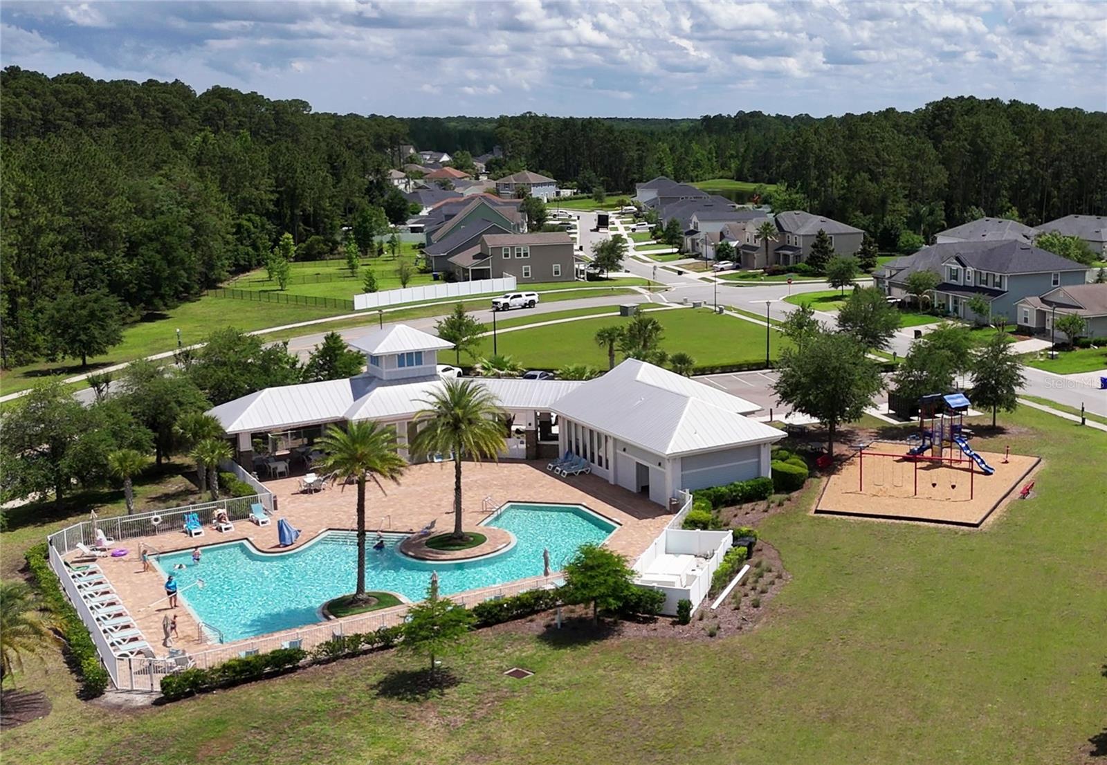 TREATY OAKS - Residential