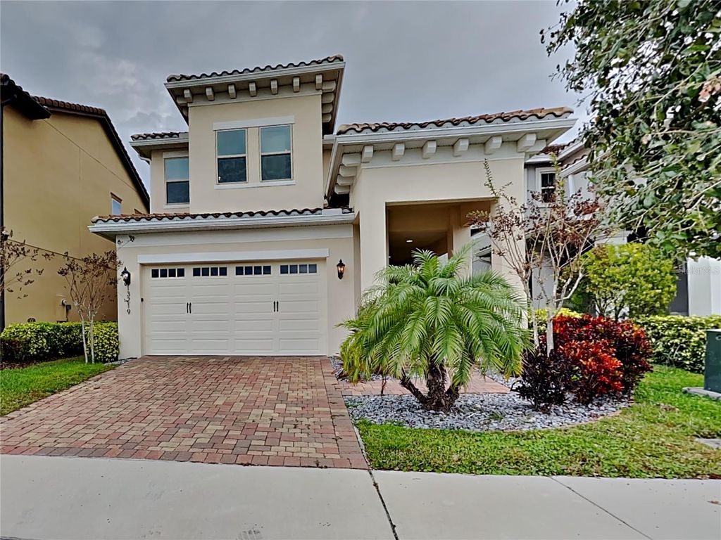 Photo of 13219 Oakenshaw Lane, Orlando, FL 32832 (MLS # O6374062)