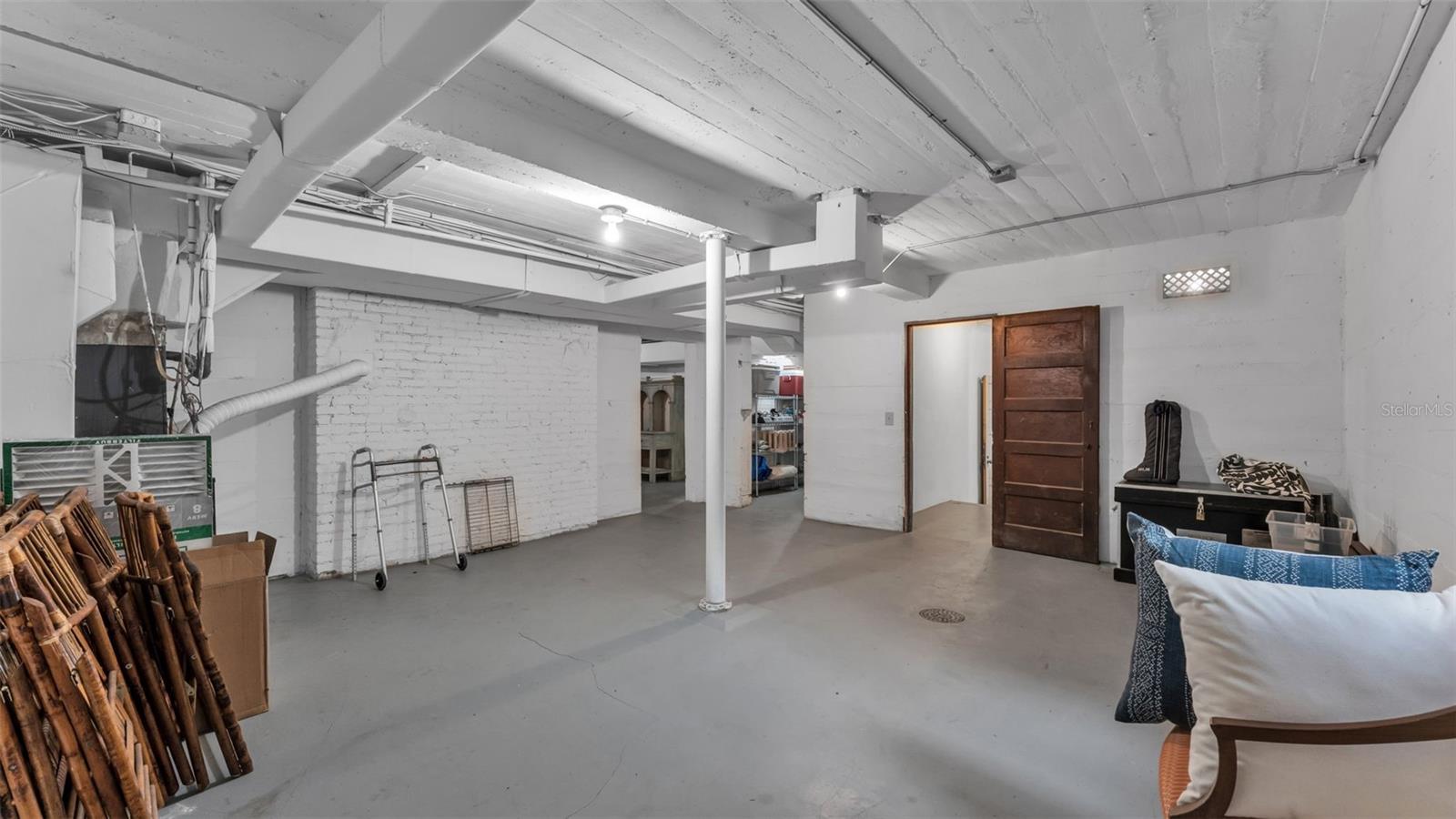 MOUNTAIN LAKE UNREC - Residential