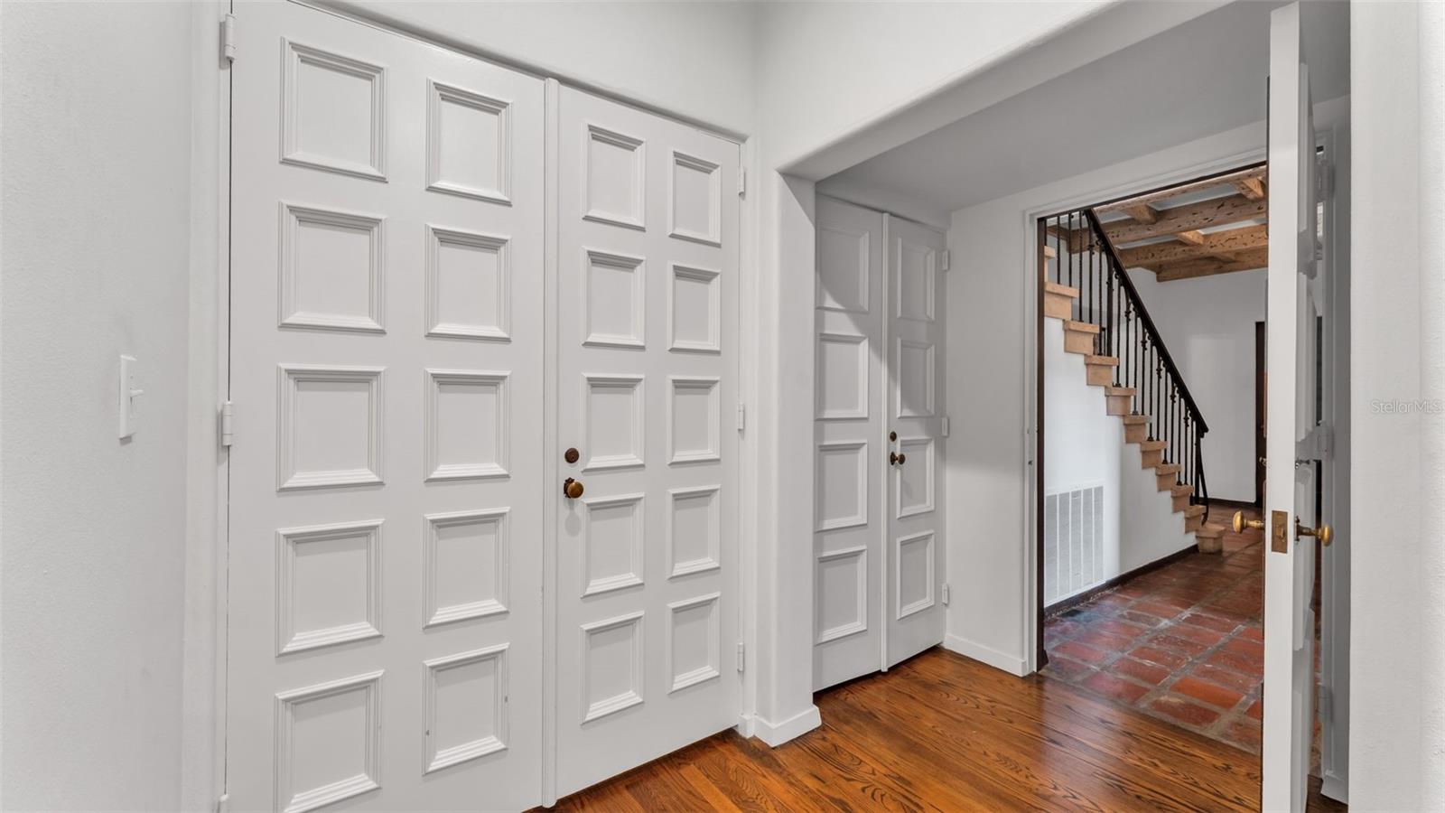 MOUNTAIN LAKE UNREC - Residential