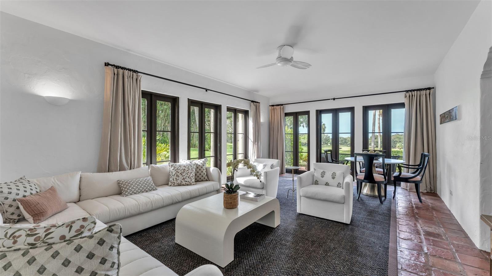 MOUNTAIN LAKE UNREC - Residential