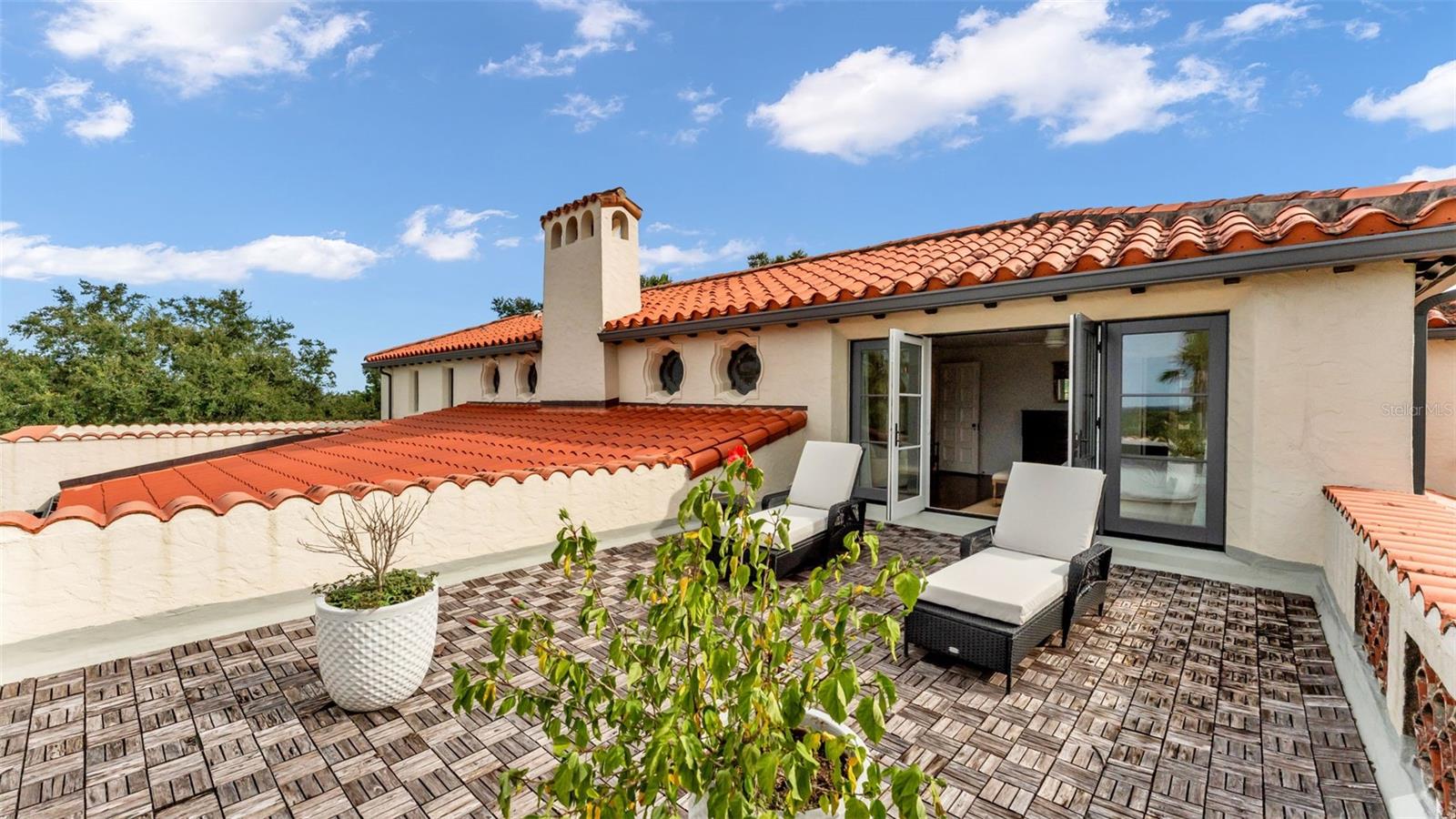 MOUNTAIN LAKE UNREC - Residential