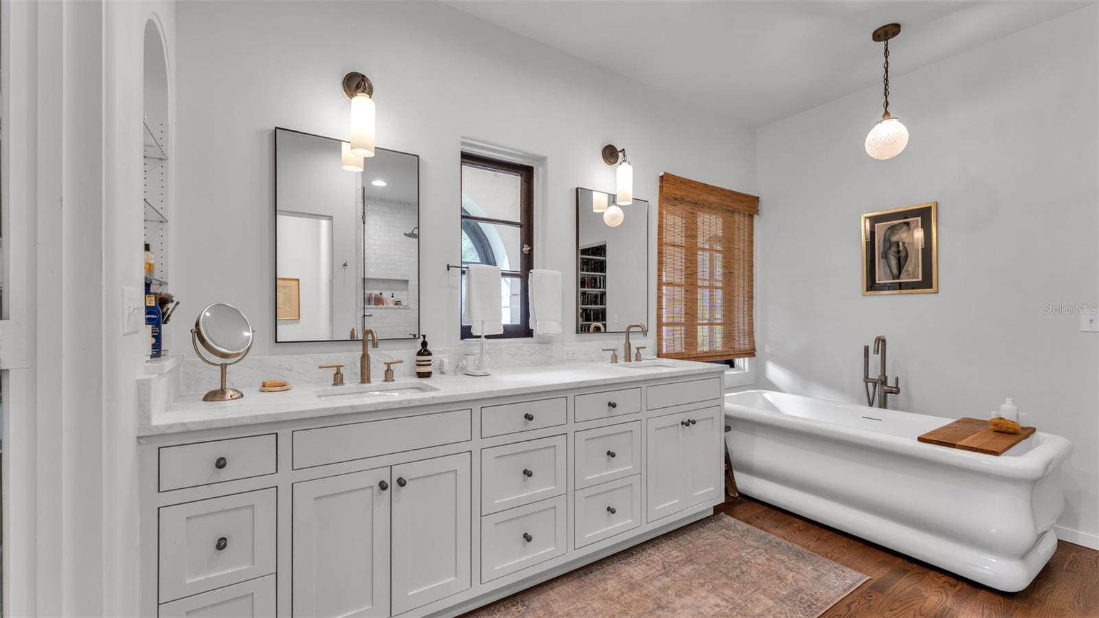 MOUNTAIN LAKE UNREC - Residential