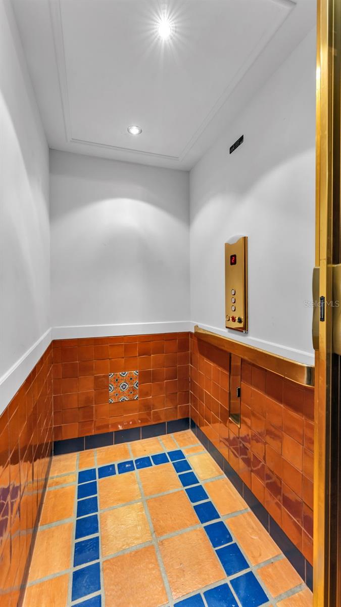 MOUNTAIN LAKE UNREC - Residential