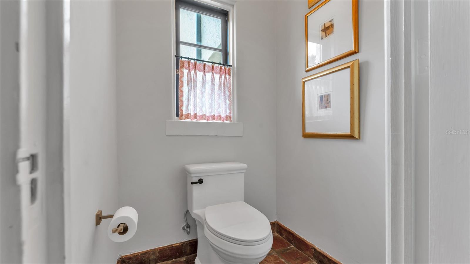 MOUNTAIN LAKE UNREC - Residential