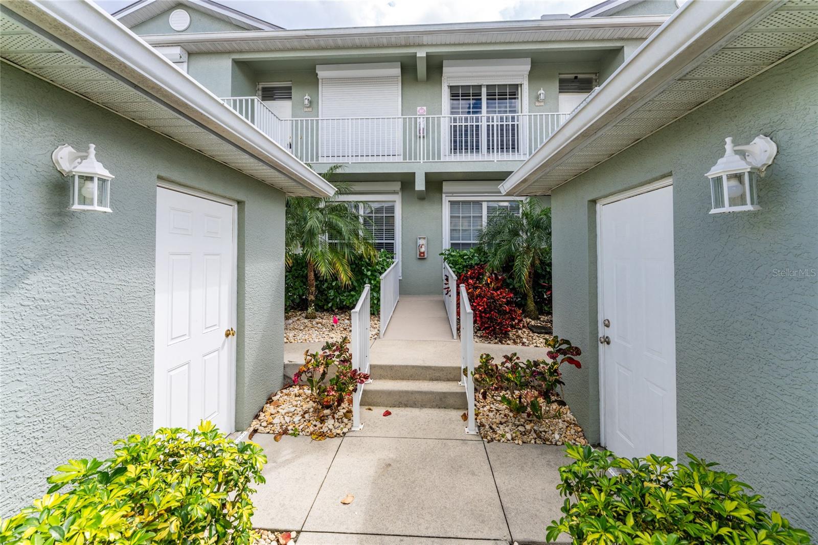 CLIPPER COVE VILLAGE BLDG 13 - Residential