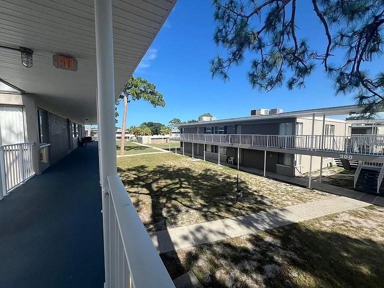 CRESTVIEW ACRES - Residential