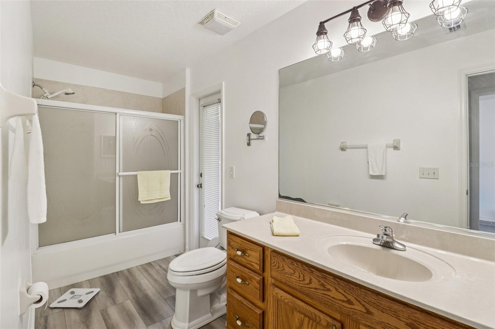 FAIRWAYS/ROLLING HILLS ADD 01 - Residential