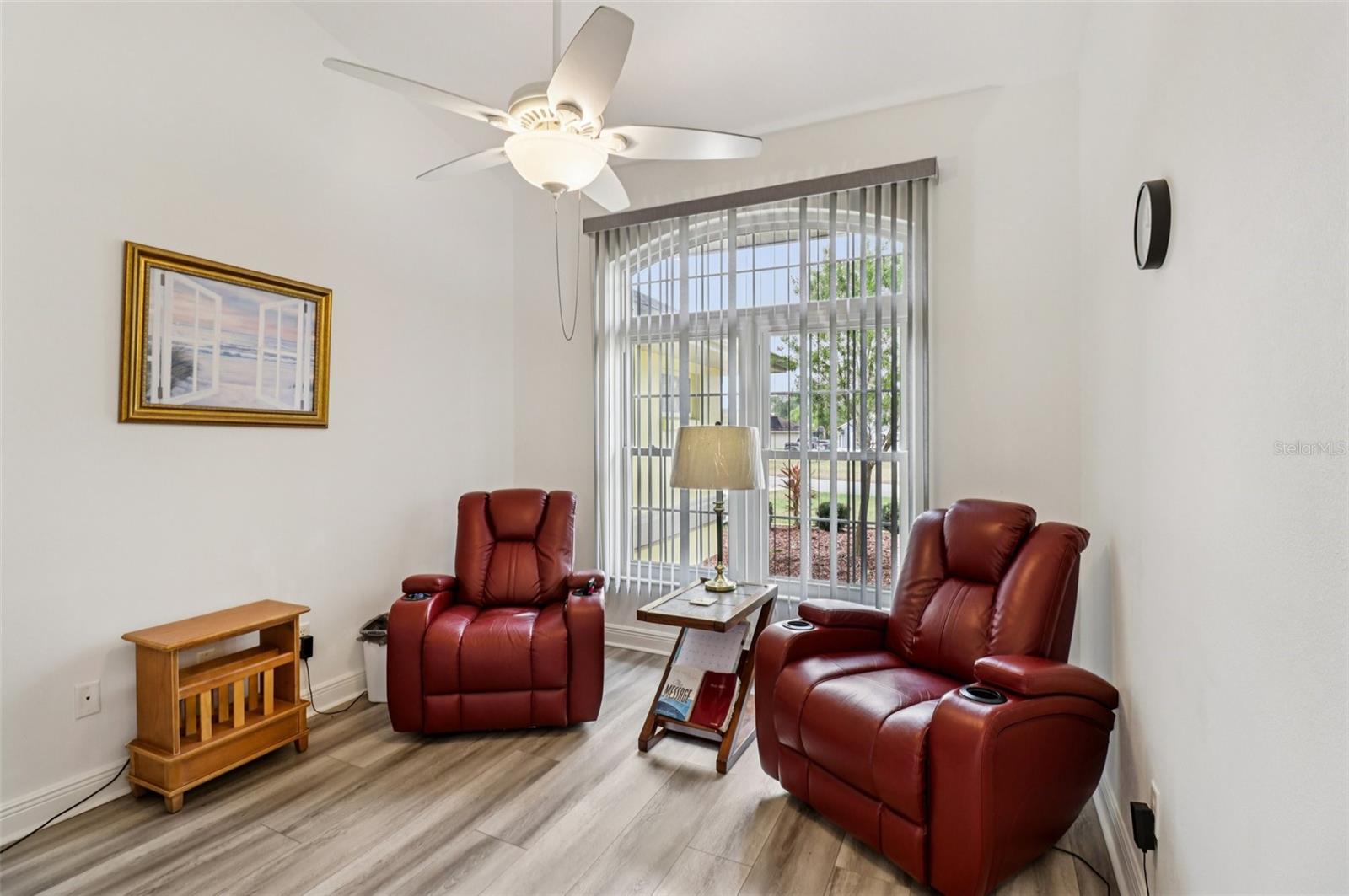 FAIRWAYS/ROLLING HILLS ADD 01 - Residential