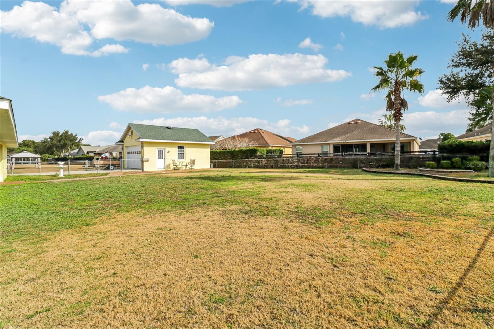 FAIRWAYS/ROLLING HILLS ADD 01 - Residential