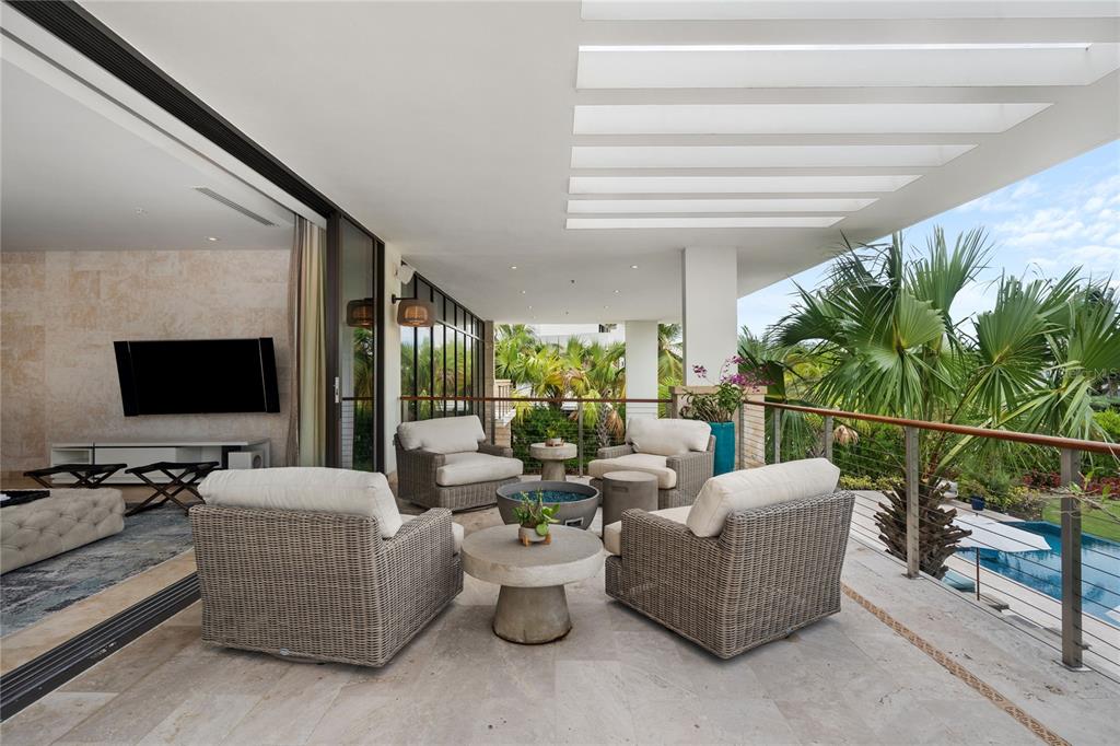 EAST BEACH - Residential