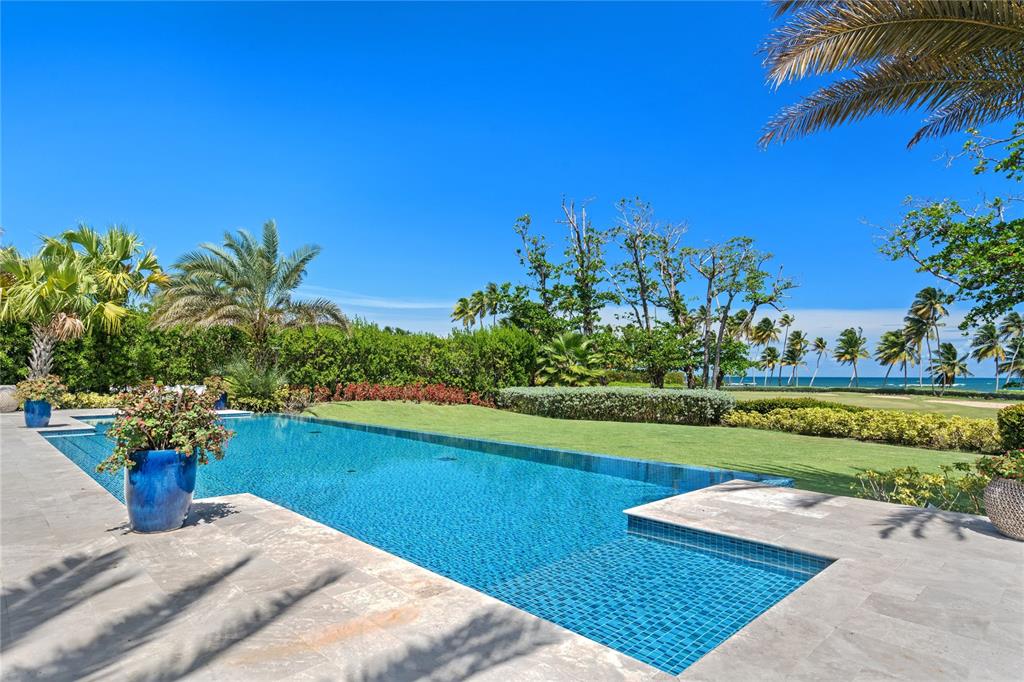 EAST BEACH - Residential